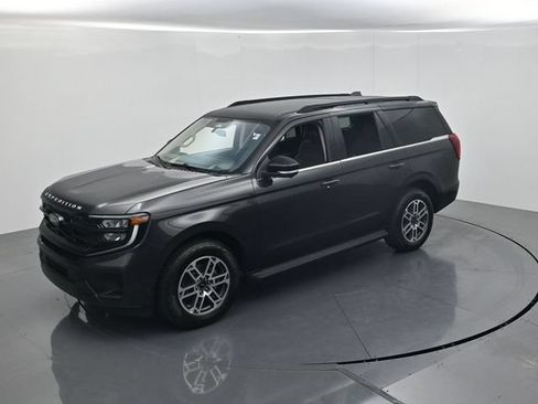 Certified 2025 Ford Expedition Active AWD/4WD image 47