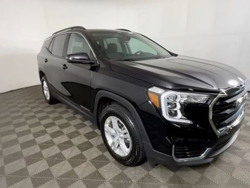 Used 2023 GMC Terrain SLE w/ Driver Convenience Package AWD/4WD image 13