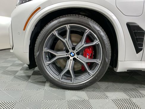 New 2026 BMW X5 xDrive50e w/ M Sport Package AWD/4WD image 32