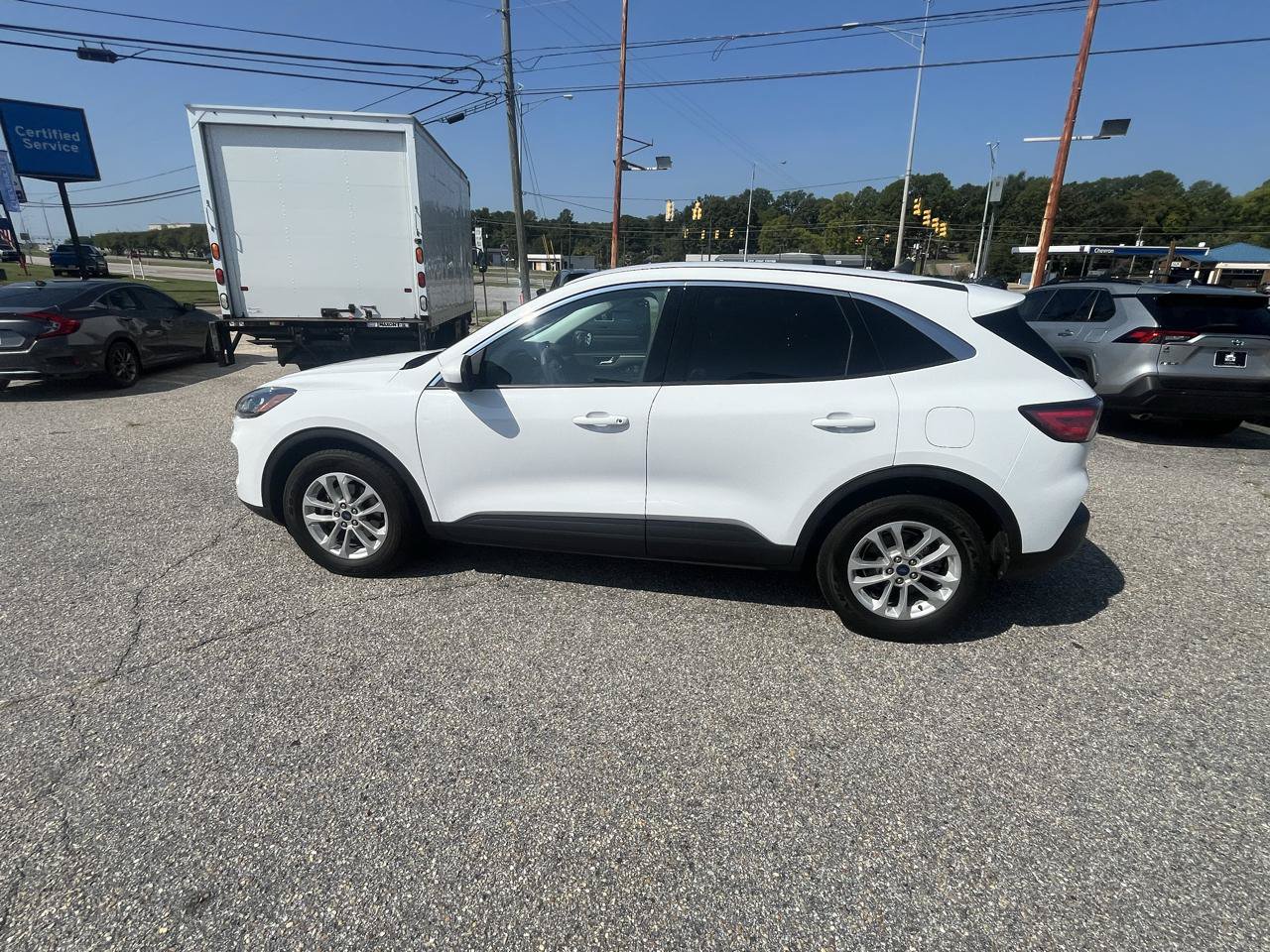 Used 2021 Ford Escape SE FWD image 13