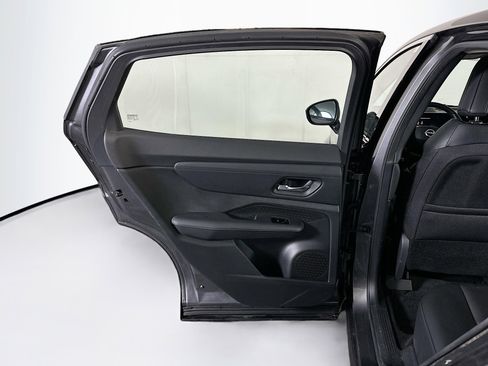 Used 2023 Nissan Ariya FWD image 27