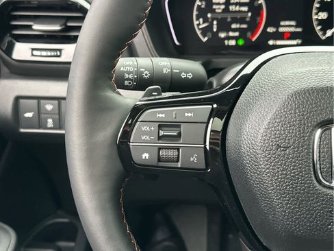 New 2025 Honda Pilot TrailSport image 26