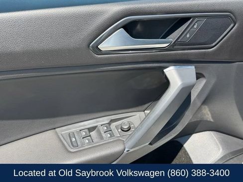 Used 2018 Volkswagen Tiguan SE w/ Panoramic Sunroof Package AWD/4WD image 34
