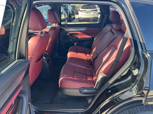 Used 2025 MAZDA CX-70 3.3 Turbo S w/ Premium Package image 13