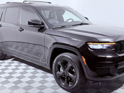 Used 2023 Jeep Grand Cherokee L Altitude image 1