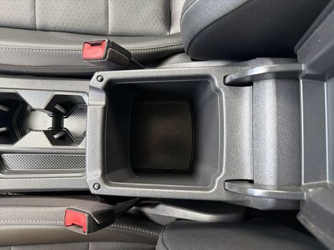 Used 2019 Volkswagen Tiguan SE AWD/4WD image 23
