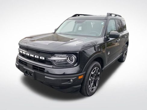 Used 2023 Ford Bronco Sport Outer Banks w/ Tech Package image 3