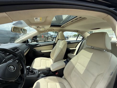 Used 2015 Volkswagen Jetta SE FWD image 27