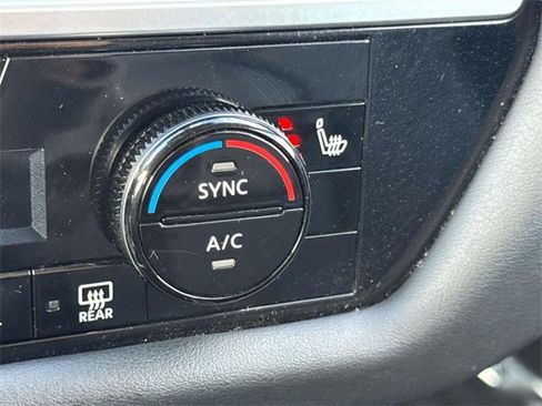 Certified 2024 Nissan Pathfinder SL image 20