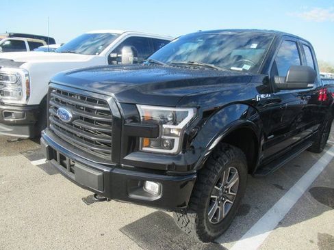 Certified 2017 Ford F150 XLT w/ Equipment Group 301A Mid image 3