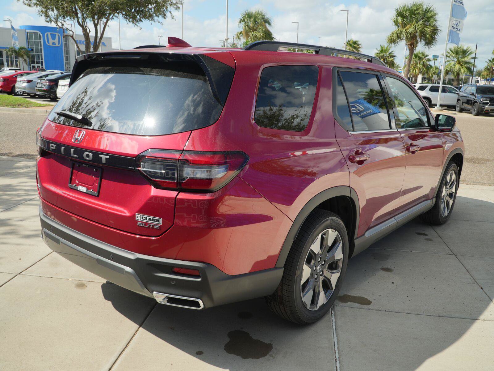 New 2026 Honda Pilot Elite image 5
