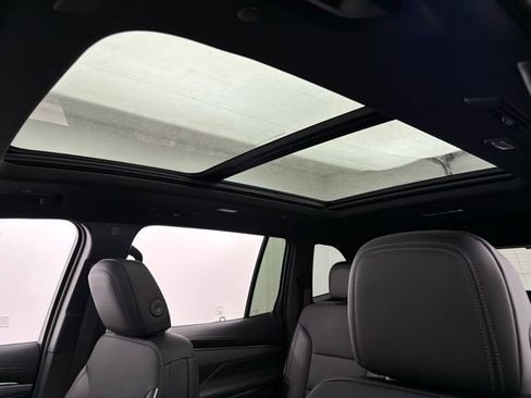 New 2026 Buick Enclave Preferred w/ Power Package image 4