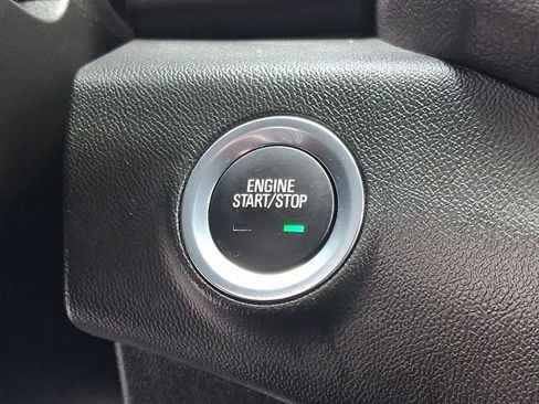 Certified 2024 GMC Terrain SLT FWD image 25