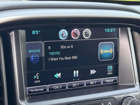 Used 2015 Chevrolet Colorado Z71 AWD/4WD image 3