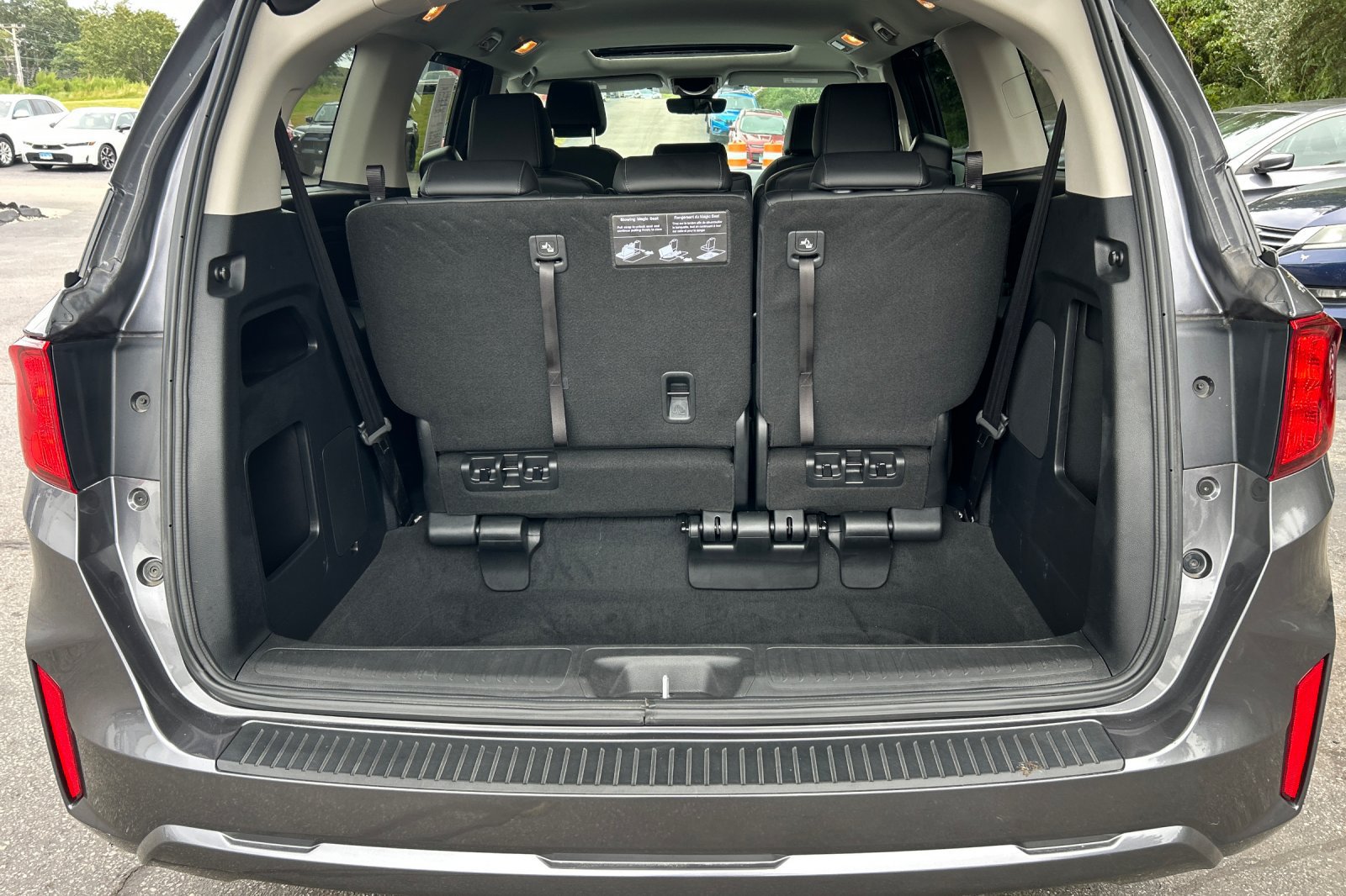 Used 2025 Honda Odyssey EX-L image 16
