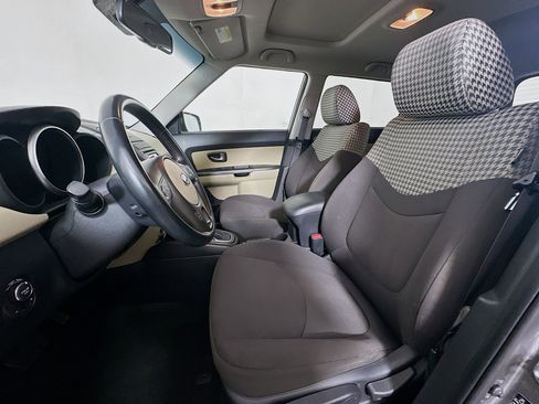 Used 2013 Kia Soul ! image 13