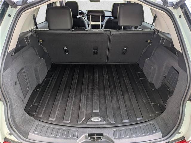Certified 2025 Land Rover Discovery Sport S AWD/4WD image 6