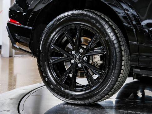 Used 2025 Audi Q3 2.0T Premium image 57