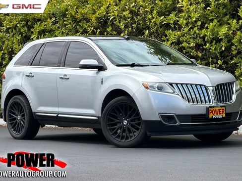 Used 2012 Lincoln MKX AWD image 1