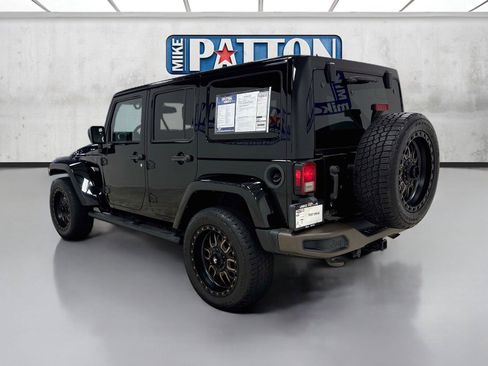 Used 2016 Jeep Wrangler Unlimited Sahara AWD/4WD image 5