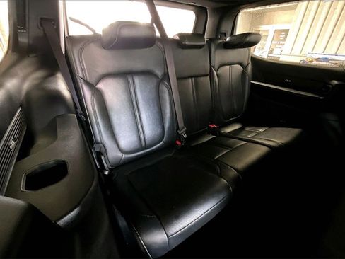 Used 2023 Jeep Wagoneer Series II image 16