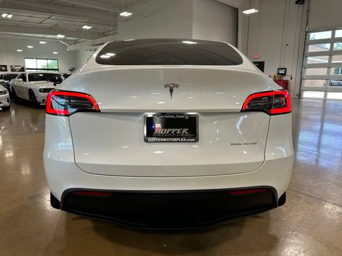Used 2023 Tesla Model Y Long Range AWD/4WD image 7