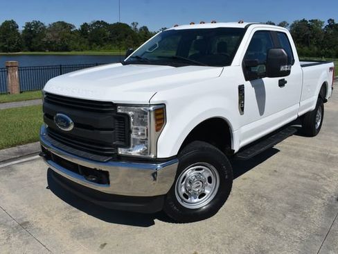 Used 2019 Ford F250 XL w/ XL Value Package image 6