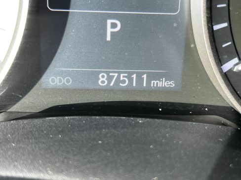 Used 2018 Lexus ES 350 w/ Luxury Package w/Wood Trim FWD image 21
