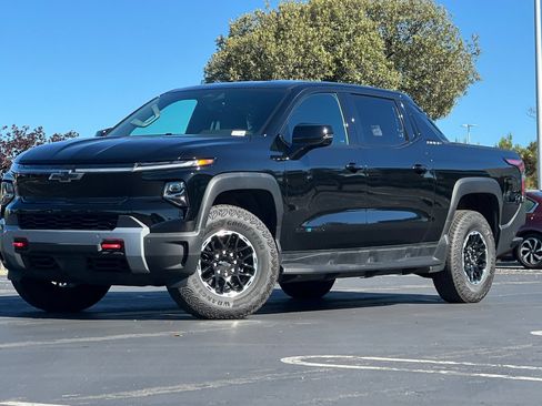 Used 2026 Chevrolet Silverado EV Trail Boss AWD/4WD image 8