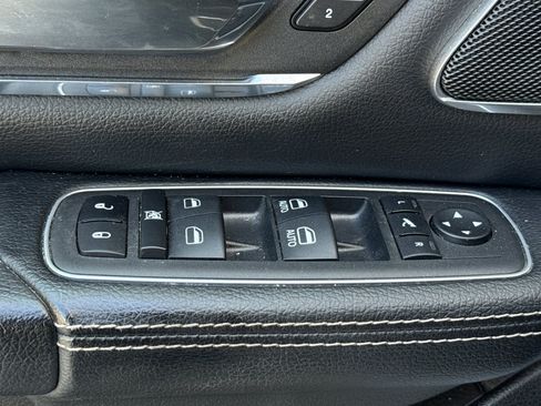 Used 2024 RAM 1500 Laramie AWD/4WD image 13