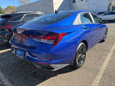 Certified 2023 Hyundai Elantra SEL image 3