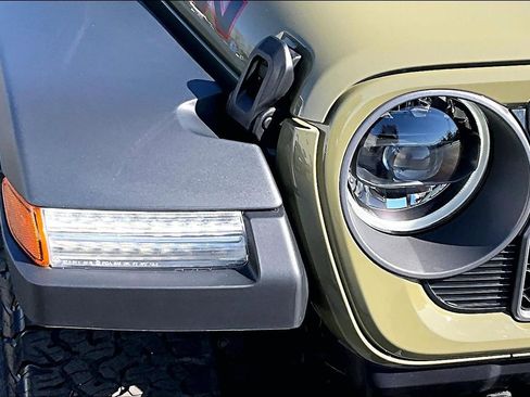 New 2026 Jeep Wrangler Unlimited Rubicon w/ Technology Group image 13