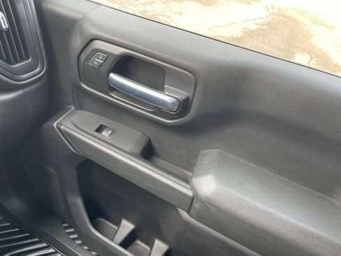 Used 2020 Chevrolet Silverado 1500 Custom w/ Custom Convenience Package AWD/4WD image 21