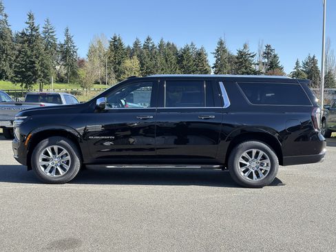 New 2026 Chevrolet Suburban Premier w/ Sun And Tow Package AWD/4WD image 2