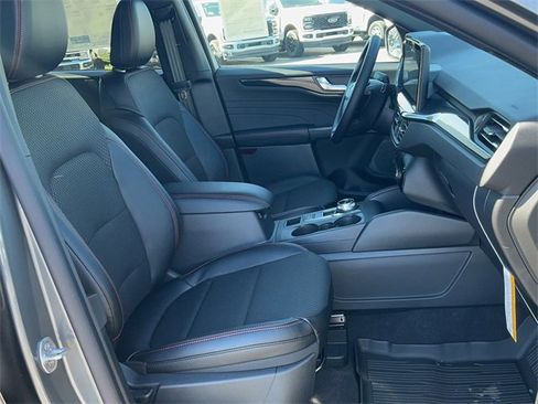 New 2026 Ford Escape ST-Line w/ Tech Pack #1 image 18