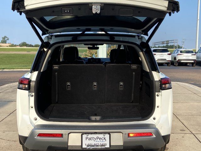 Used 2024 Nissan Pathfinder SL w/ SL Premium Package FWD image 26