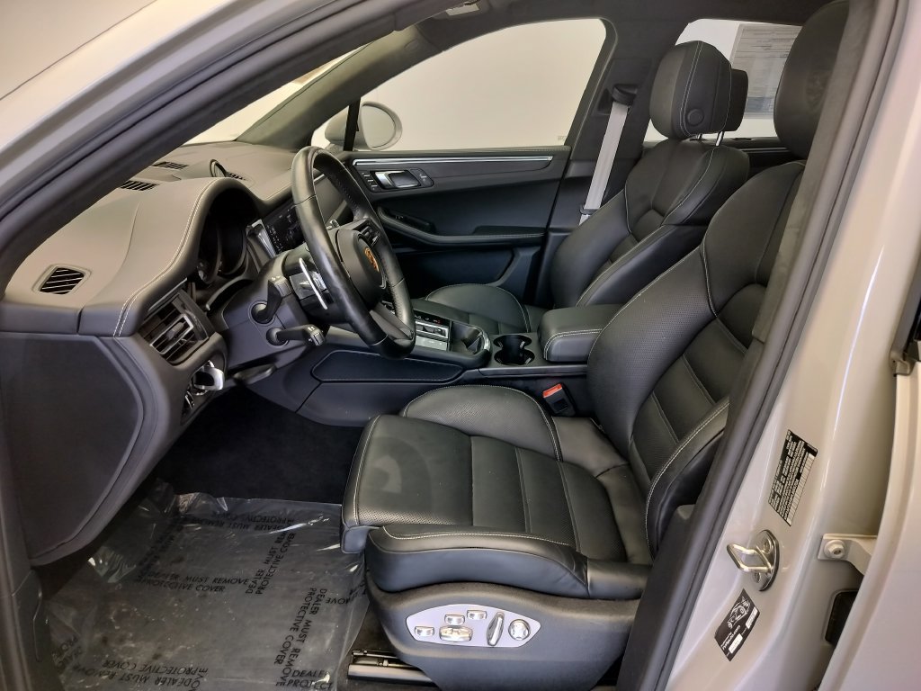 Certified 2023 Porsche Macan GTS AWD/4WD image 6