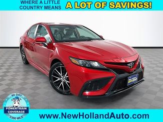 Used 2022 Toyota Camry SE video 1