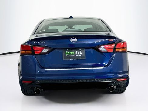 Used 2023 Nissan Altima 2.5 SR w/ SR Premium Package FWD image 7