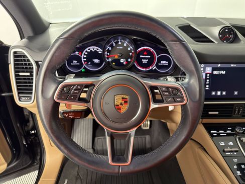 Certified 2021 Porsche Cayenne S image 18