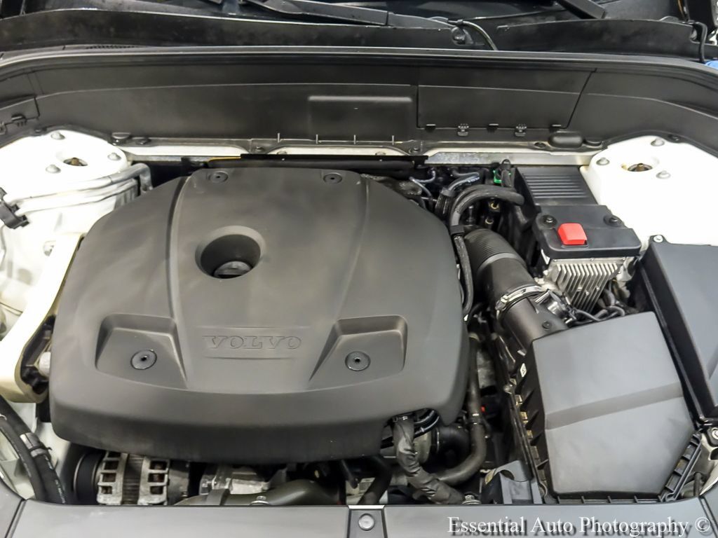Used 2022 Volvo XC90 T5 Momentum AWD/4WD image 28