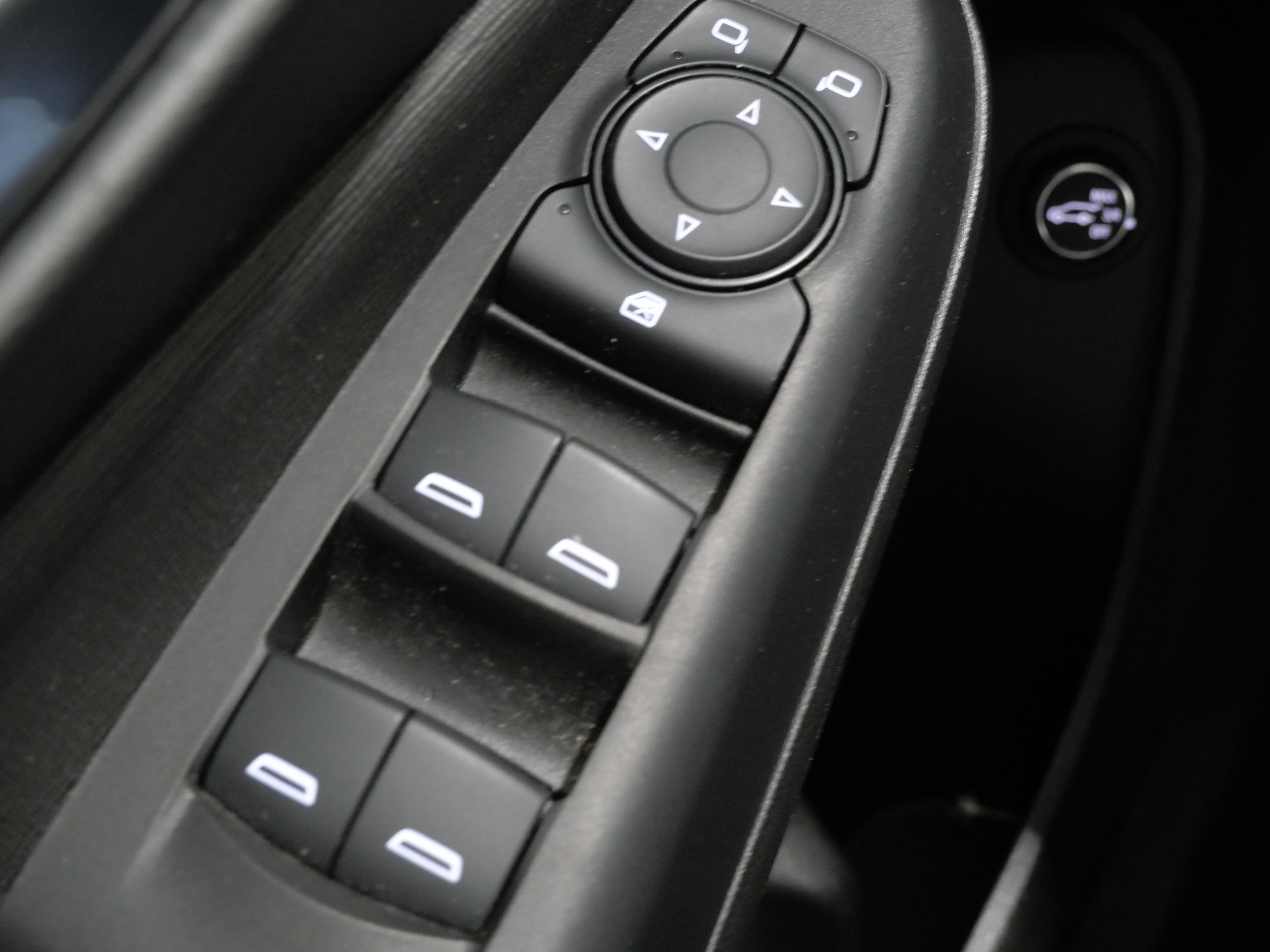 Used 2024 Buick Envista Sport Touring FWD image 13