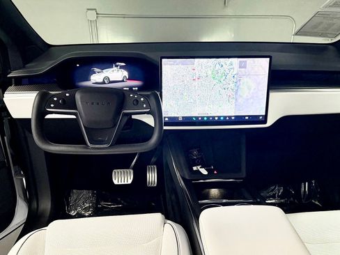 Used 2022 Tesla Model X Plaid AWD/4WD image 34