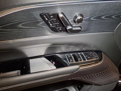 Certified 2024 Cadillac Lyriq Sport RWD image 13