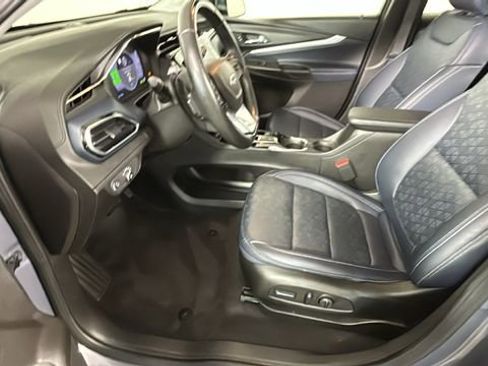 Used 2022 Chevrolet Bolt EUV Premier w/ Launch Edition FWD image 12