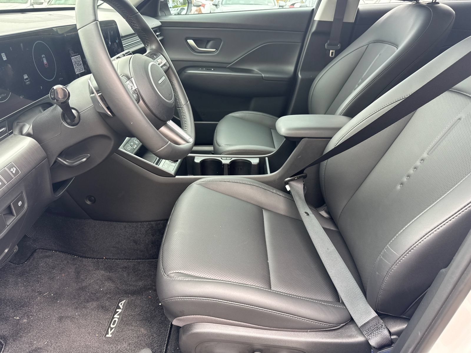 Used 2026 Hyundai Kona SEL Premium FWD image 9