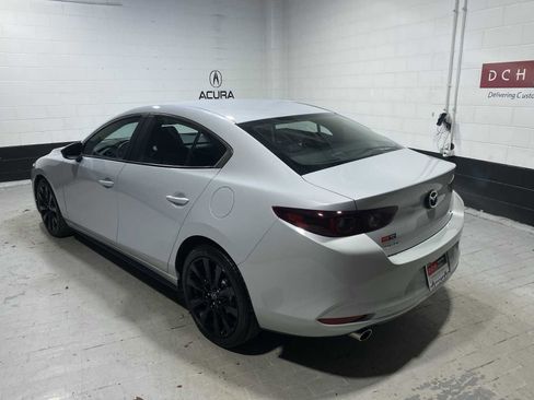 Used 2024 MAZDA MAZDA3 s FWD image 4