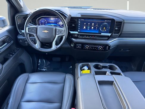 Used 2024 Chevrolet Silverado 2500 LTZ AWD/4WD image 5