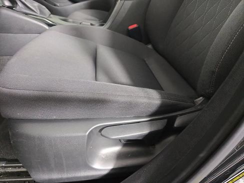 Used 2024 Toyota Corolla LE FWD image 27