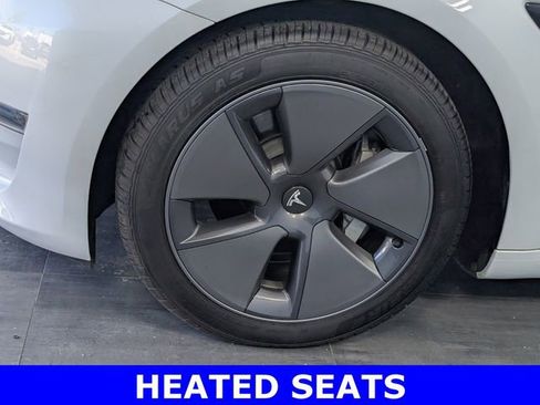 Used 2023 Tesla Model 3 Standard Range RWD image 4